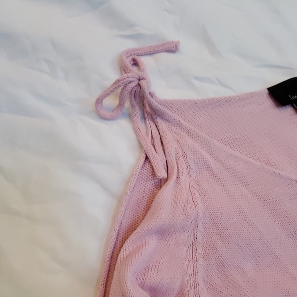 Cold shoulder sweater - Picture 2 of 2